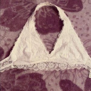 Supwr cute white halter bra!!